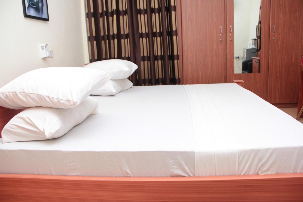 Nbangba Hotel Techiman Екстериор снимка